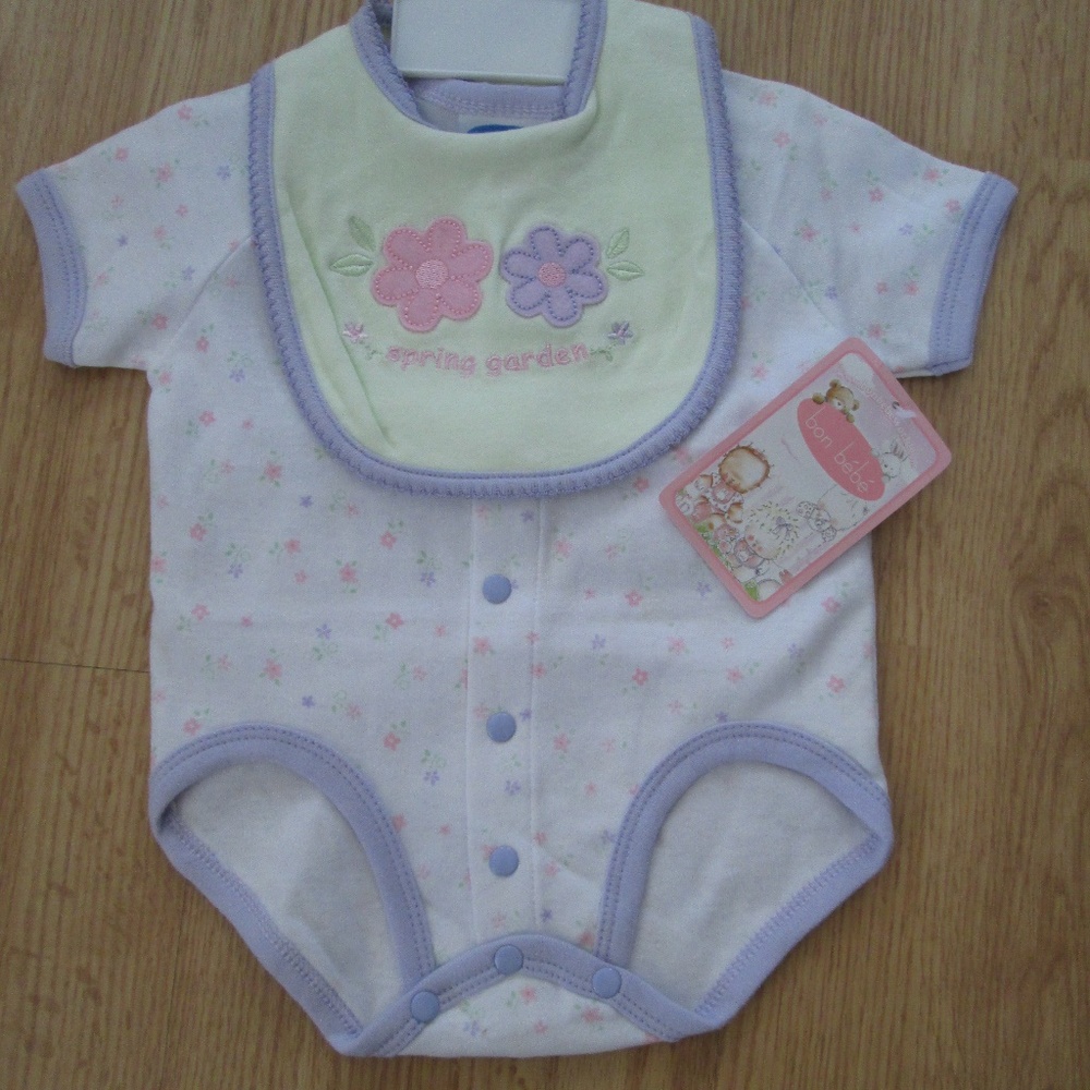 Girl's 100% Cot SPRING GARDEN Bodysuit & Bib Set